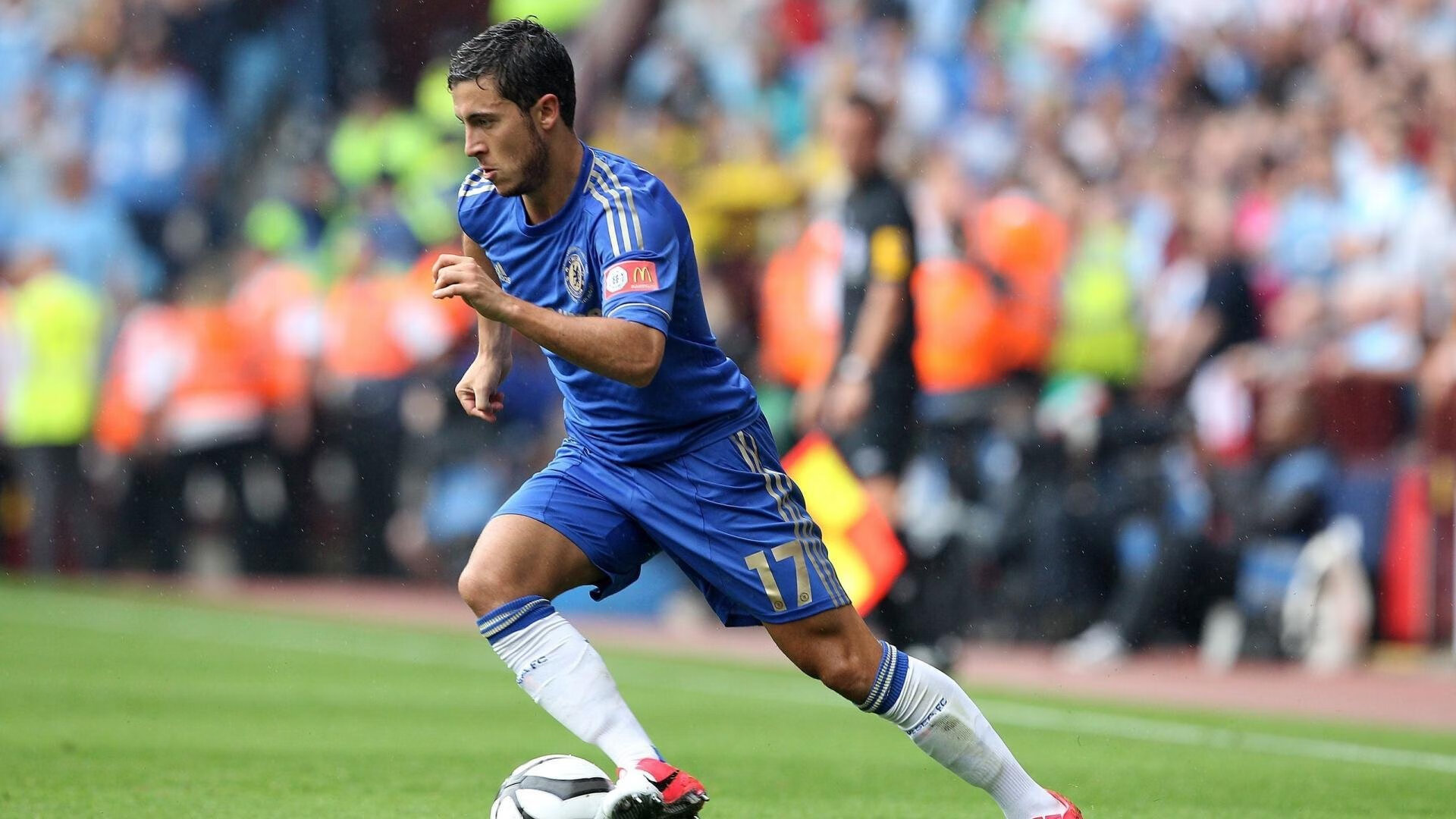 足球俱乐部发展论坛探讨青训与商业模式，足球俱乐部青训简介